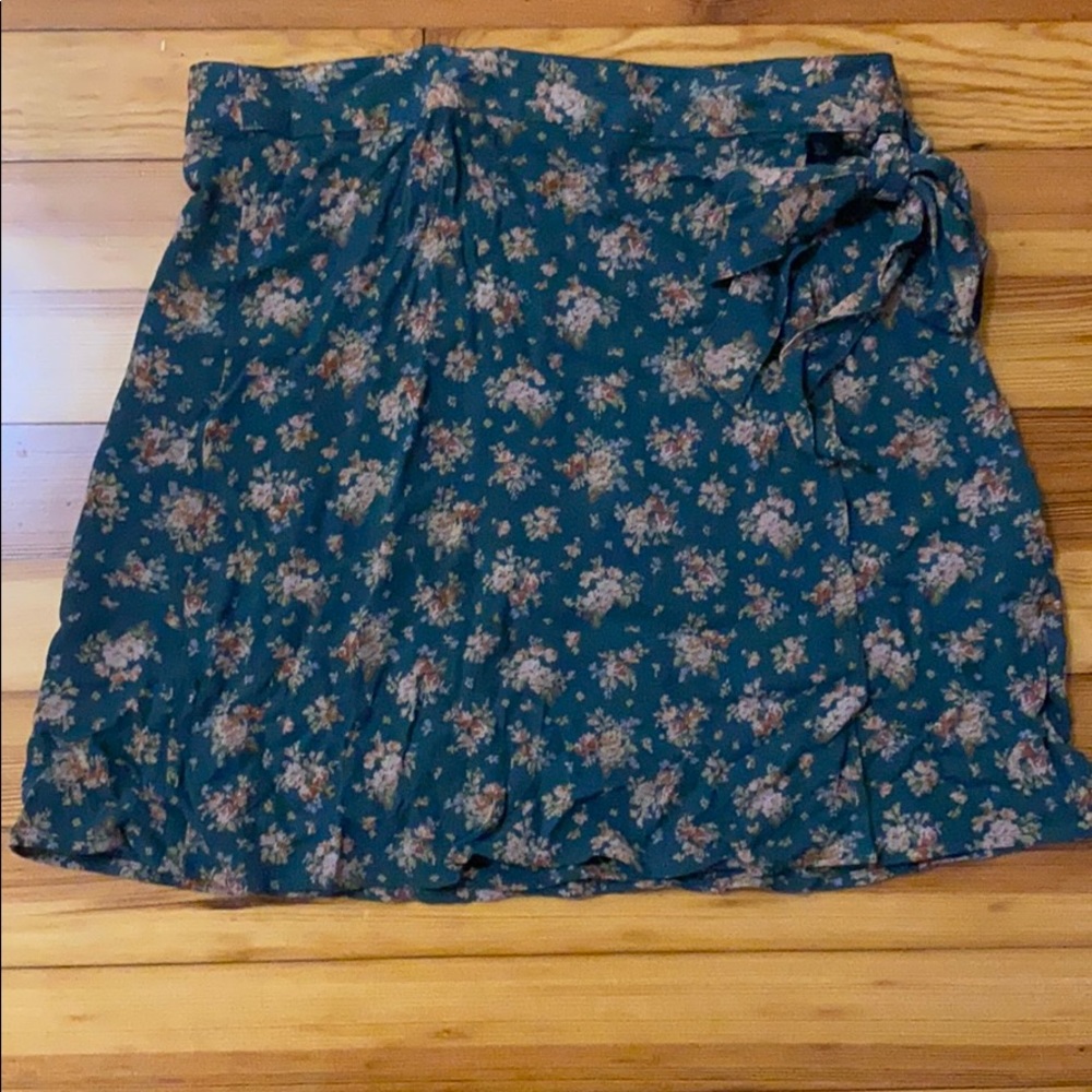American Eagle wrap skirt